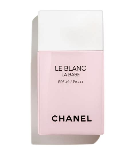 chanel le blanc la base rosee|chanel les beiges illuminating base.